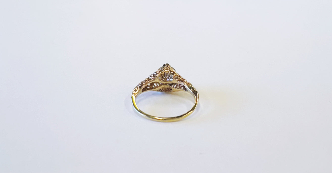 1920s Yellow Gold Filigree Diamond Ring