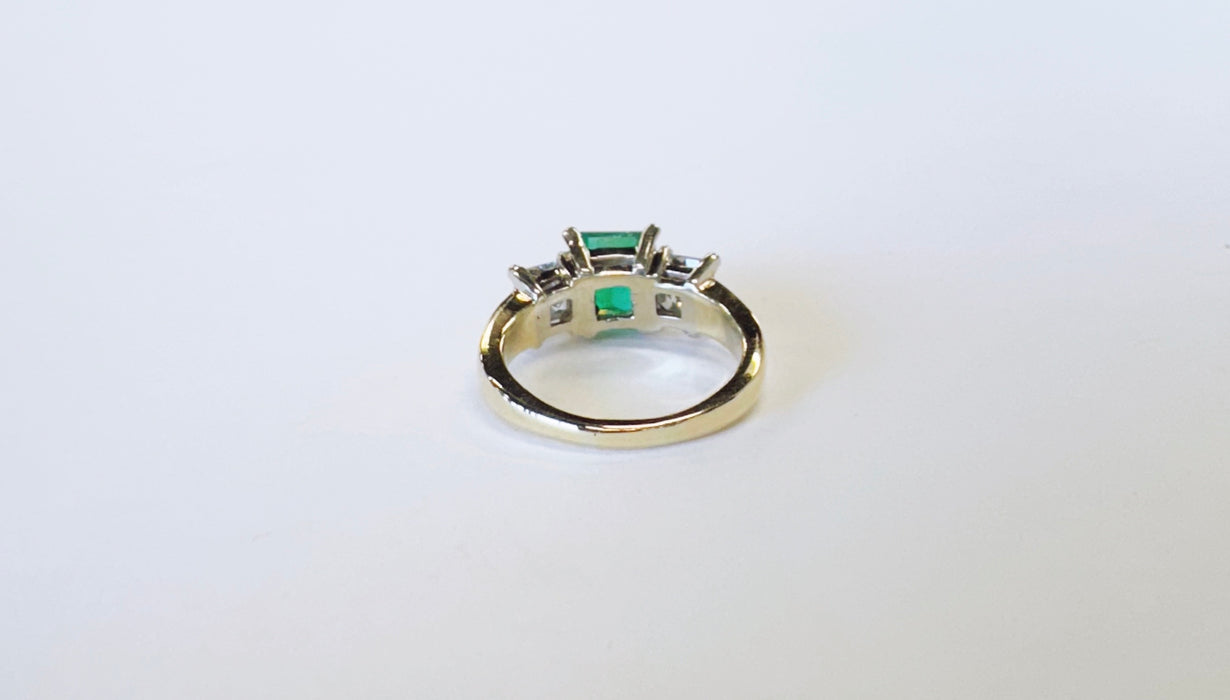 1.70ct Emerald & Asscher cut Diamond Ring