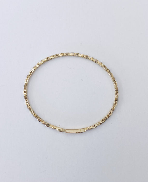 1.34 carat total weight Diamond Yellow Gold Flexible Bangle Bracelet