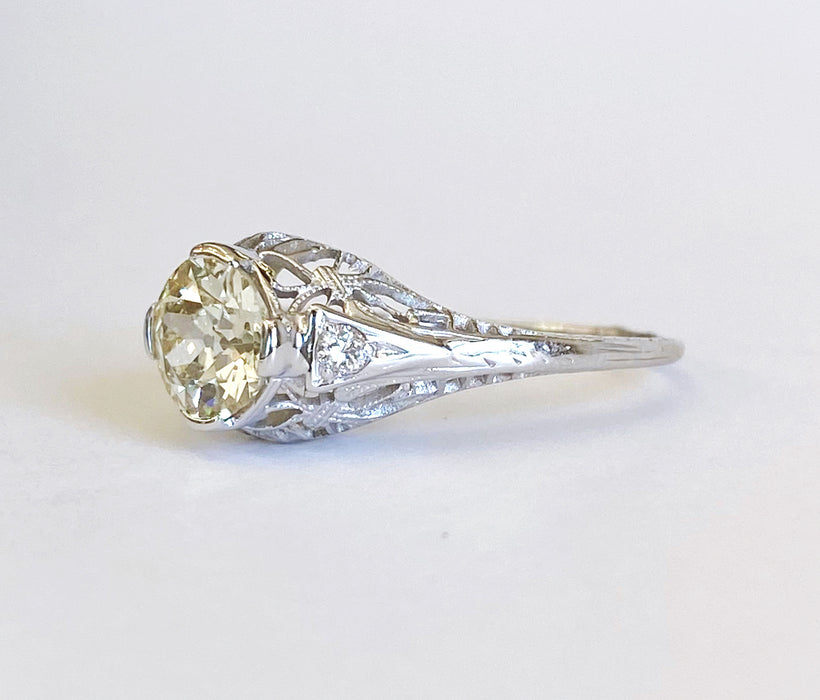 1.24 carat Filigree Art Deco Ring in 18k White Gold, Circa 1920's