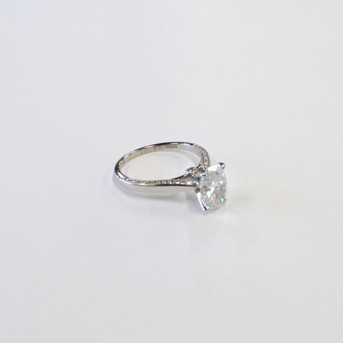 Simon G. Oval Diamond Solitaire Ring