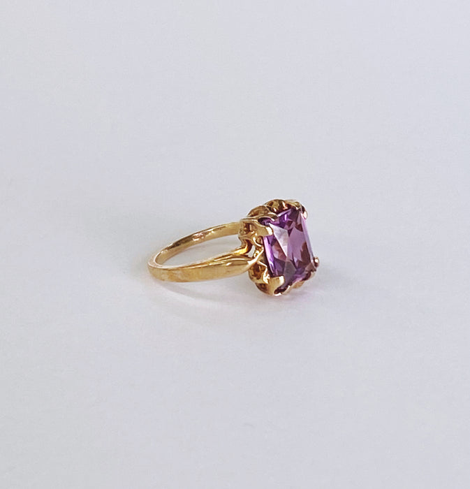 Vintage 1930's Purple Ring