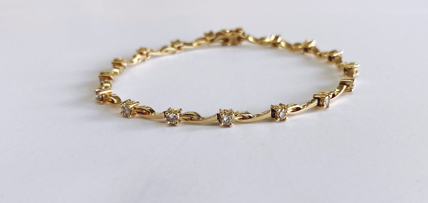 1.00 carat Yellow Gold Diamond Bracelet