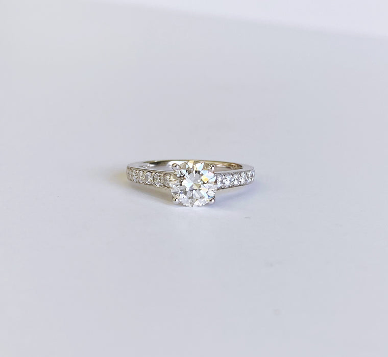 Classic Round Accented White Gold Engagement Ring
