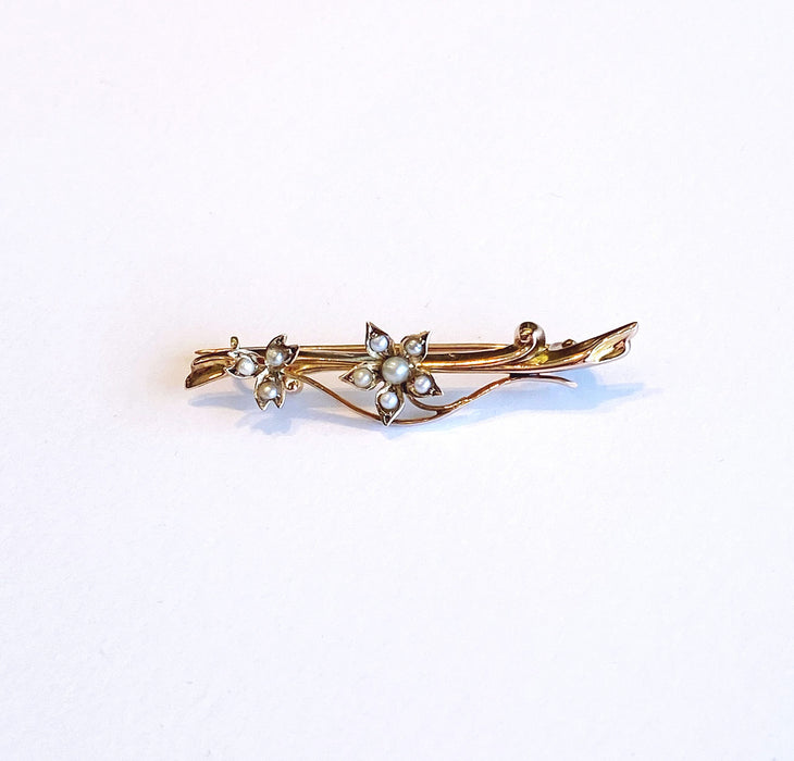 Bar Pin with Seed Pearls in 10k Yellow Gold, Victorian/Art Nouveau