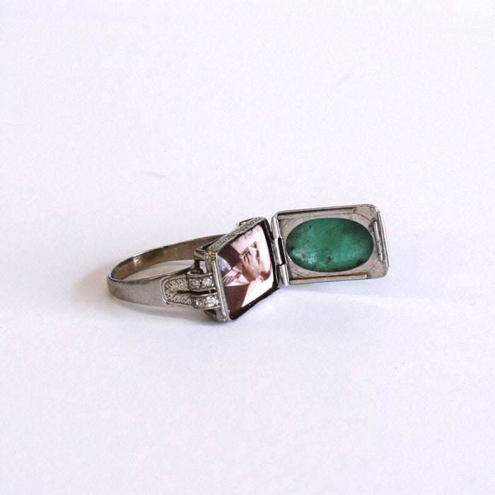Cabochon Emerald Ring, Opens to Portrait
